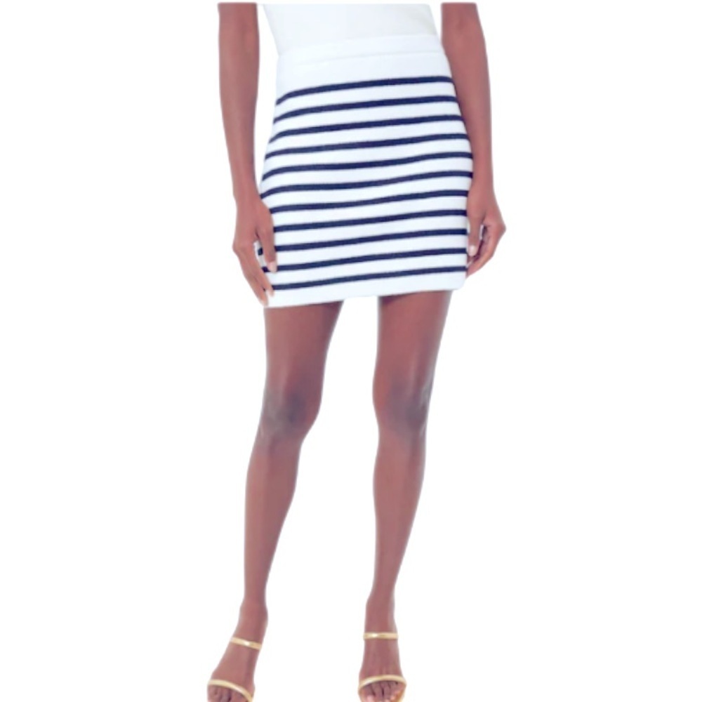 HYACINTH HOUSE TUCKERNUCK Navy & Cream Stripe Anna Knit Mini Skirt - Small